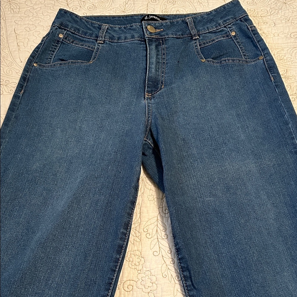 d. jeans Women's Classic Blue Straight Leg Jeans